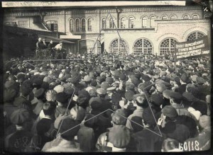 Выступление Калинина перед рабочими "Красного Выборжца".