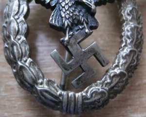 Знак Пилота  с коробкой