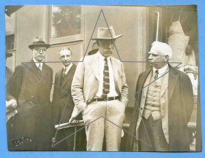 Прибытие в Москву норв.полярника Ф.НАНСЕНА. 2 фото. М. 1925