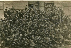 Бойцы 1-го Петроградского партизанского отряда. 1918 год.