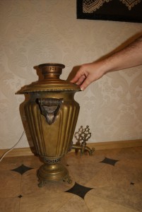 самовар угольный латунь (рюмка граненая)