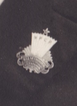 Мужчина со знаком "Вiдминник УРСР".