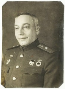 Генерал Артиллери,  Левин Н.М., 4 фото.