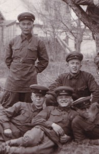 До начала войны всего 20 дней...Фото на память...Погранцы?