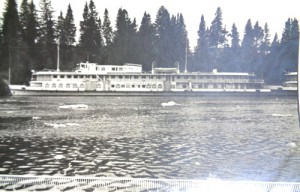 Фото разных гражданских кораблей.