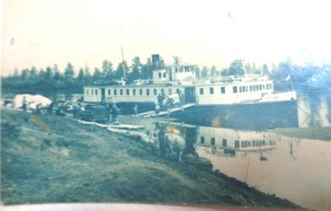 Фото разных гражданских кораблей.