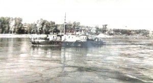 Фото разных гражданских кораблей.