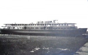 Фото разных гражданских кораблей.