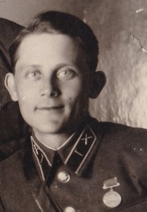 Группа офицеров-артиллеристов. пос.Всеволжский.14.4.1942 г.