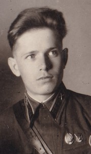 Группа офицеров-артиллеристов. пос.Всеволжский.14.4.1942 г.