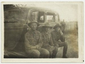 Офицеры в Панамах, 1940 г.