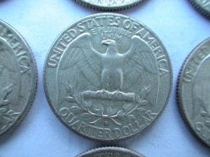 37 монет. Quarter dollar.