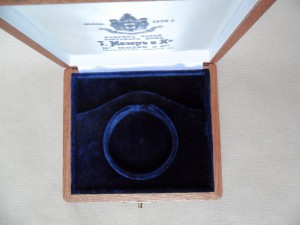 футляр для карманных часов из массива дуба