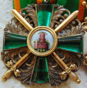 Орден Церингенского льва-мечи золотые.Эрнестинский дом-золот