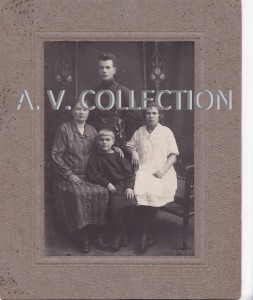 Красный командир-артиллерист. Спецзнак. Ремень. 1925 год.