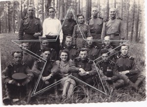 Сержанты артиллерии -- кавалеры орденов ОВ,БКЗ,КЗ. 1950 год.