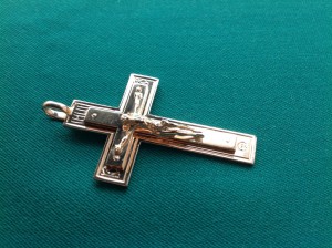 Цепочка с крестиком