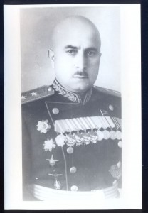 Удостоверение наркома НКВД. Резолюция с подписью Л. Берия