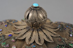 Чайница. Китай. Эмалированно, камни. Редкость!