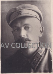 4 портретных фото военкома КВО Михаила Сергеевича БОГДАНОВА.