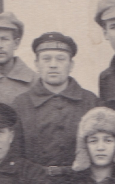 Студенты Коммунистического Университета им.тов....(замарано)