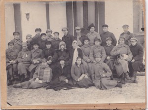 Студенты Коммунистического Университета им.тов....(замарано)