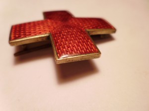 Знак отличия Красного Креста (мужской).