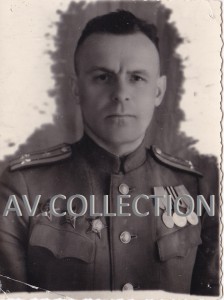 Подполковник/полк. ВВС - кавалер 3-х орденов КЗ. Кировобад.
