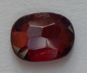 Вставка ГРАНАТ, старая огранка из изделия.