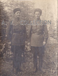 Ком.163 мин.полка подп.Владимиров с комиссаром. Июль 1942 г.