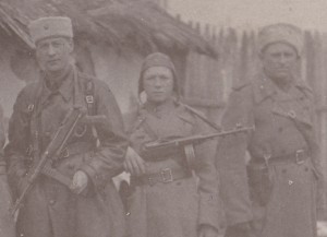 Город Чертково,апрель 1943 г. Трофейный автомат.