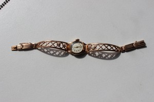 Женские золотые часы "ЧАЙКА"