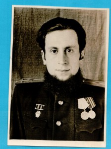 Лейтенант Мед.службы ВМФ: гвардия,отличник ВМФ