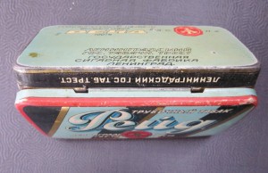 Коробка жесть,под трубочный табак"Рейд" конец 20-х нач. 30-х