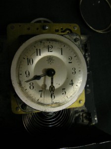 Часы ар-деко Обезьяна с книгой Junghans