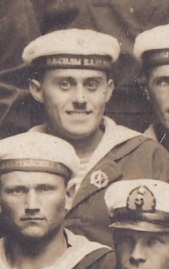 "Краснофлотцу МАКАРОВУ в честь окончания школы". 1928 год.