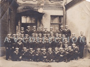 "Краснофлотцу МАКАРОВУ в честь окончания школы". 1928 год.