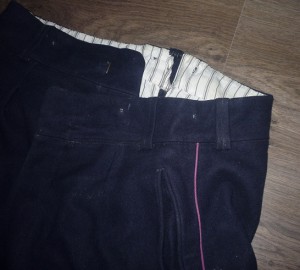 Галифе темно-синие суконные с малиновым кантом