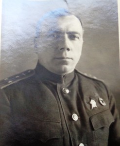 Фото с медалью 20 лет РККА.