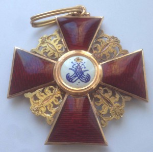 Знак ордена Св Анны первой степени.