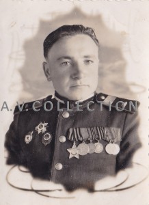 Ст.сержант-танкист - Слава,Отвага,Берлин,Варшава. 1949 год.