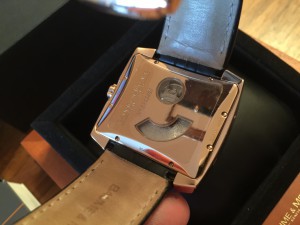 Золотые BAUME & MERCIER HAMPTON SPIRIT XL CALENDAR MOON PHAS