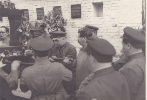 Сталин,Куйбышев у урны с прахом В.Р.Менжинского. Москва,1934