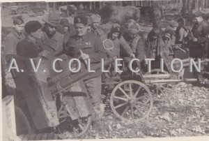 7 редких фото из боевой жизни партизанского артрасчёта.