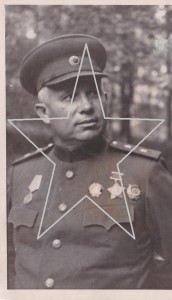 Никита Сергеевич Хрущов на фронте. 5 фото.