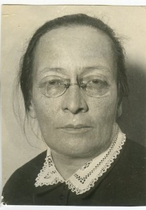 Два фото революционерки, фурии красного террора, Землячки R