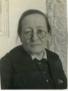 Два фото революционерки, фурии красного террора, Землячки R