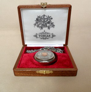 футляр для карманных часов из массива дуба