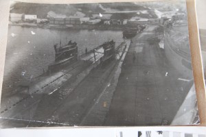 Архив фото командира подводной лодки.