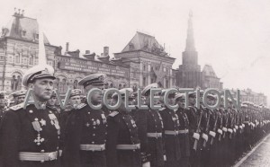 Сводный полк ВМФ на параде. 1945 год.
